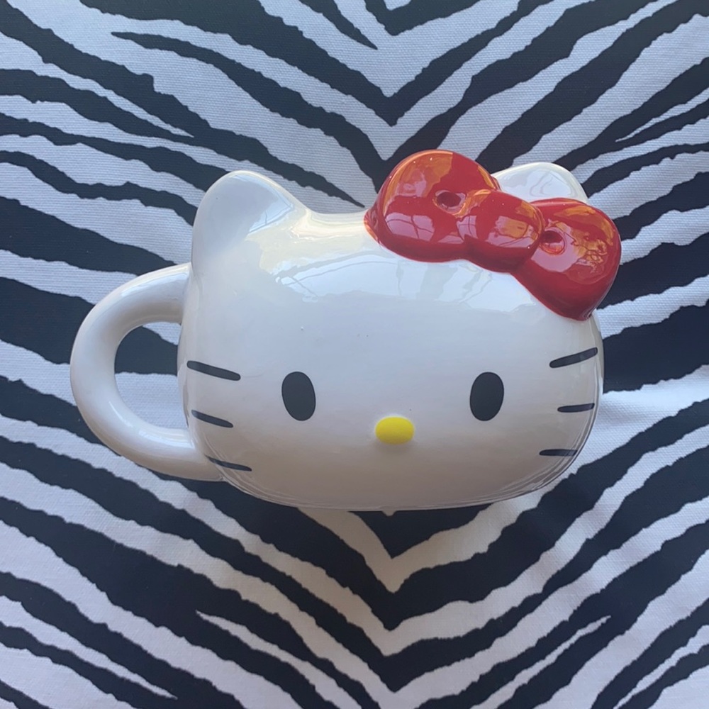 Hello kitty mug